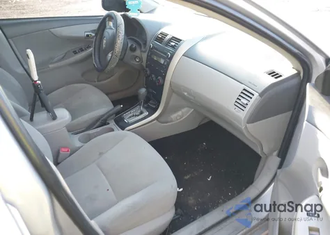 2010 Toyota Corolla Le z USA, uszkodzony, nr VIN 2T1BU4EE7AC407636